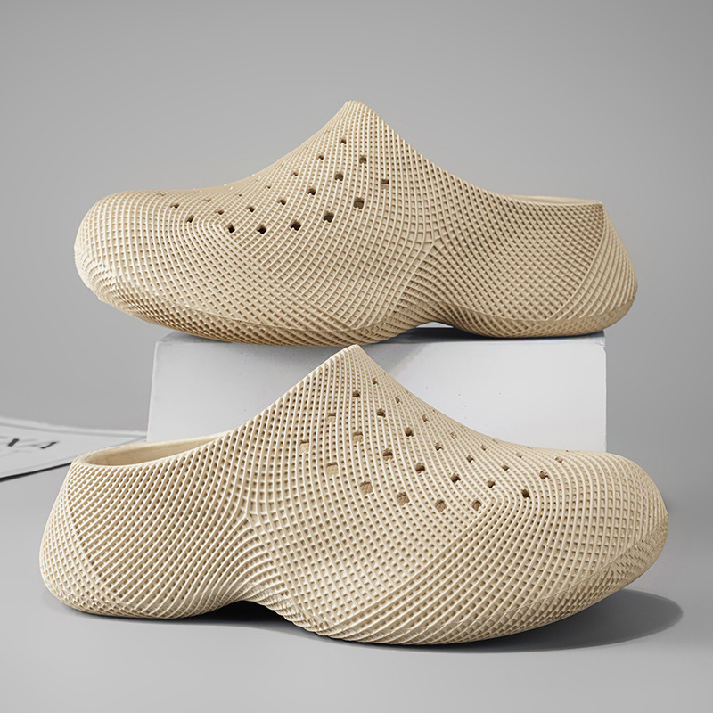 Men's Summer New Style Clogs with Trendy Texture, Thick-Soled Sandals, Wholesale in Stock, Comfortable Outdoor Closed-Toe Slippers for Men