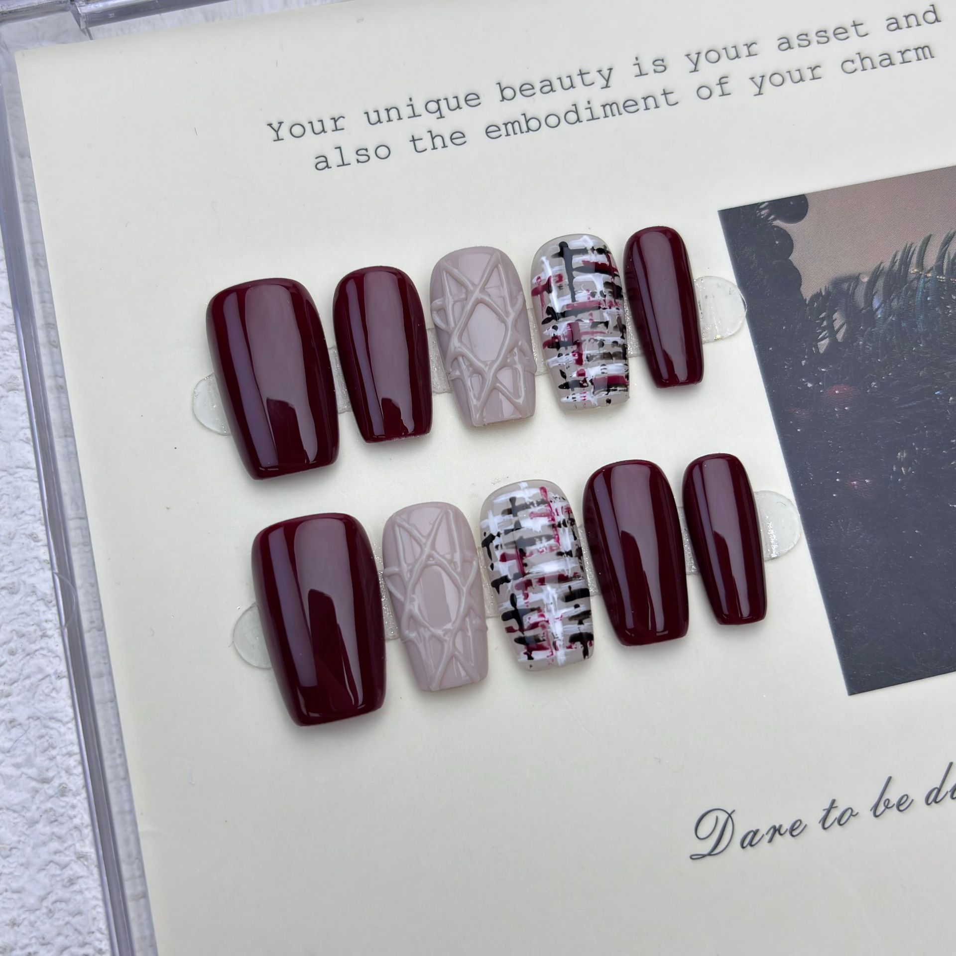 【红色毛呢】手工穿戴甲成品甲片批发短款美甲显白可拆卸假指甲贴