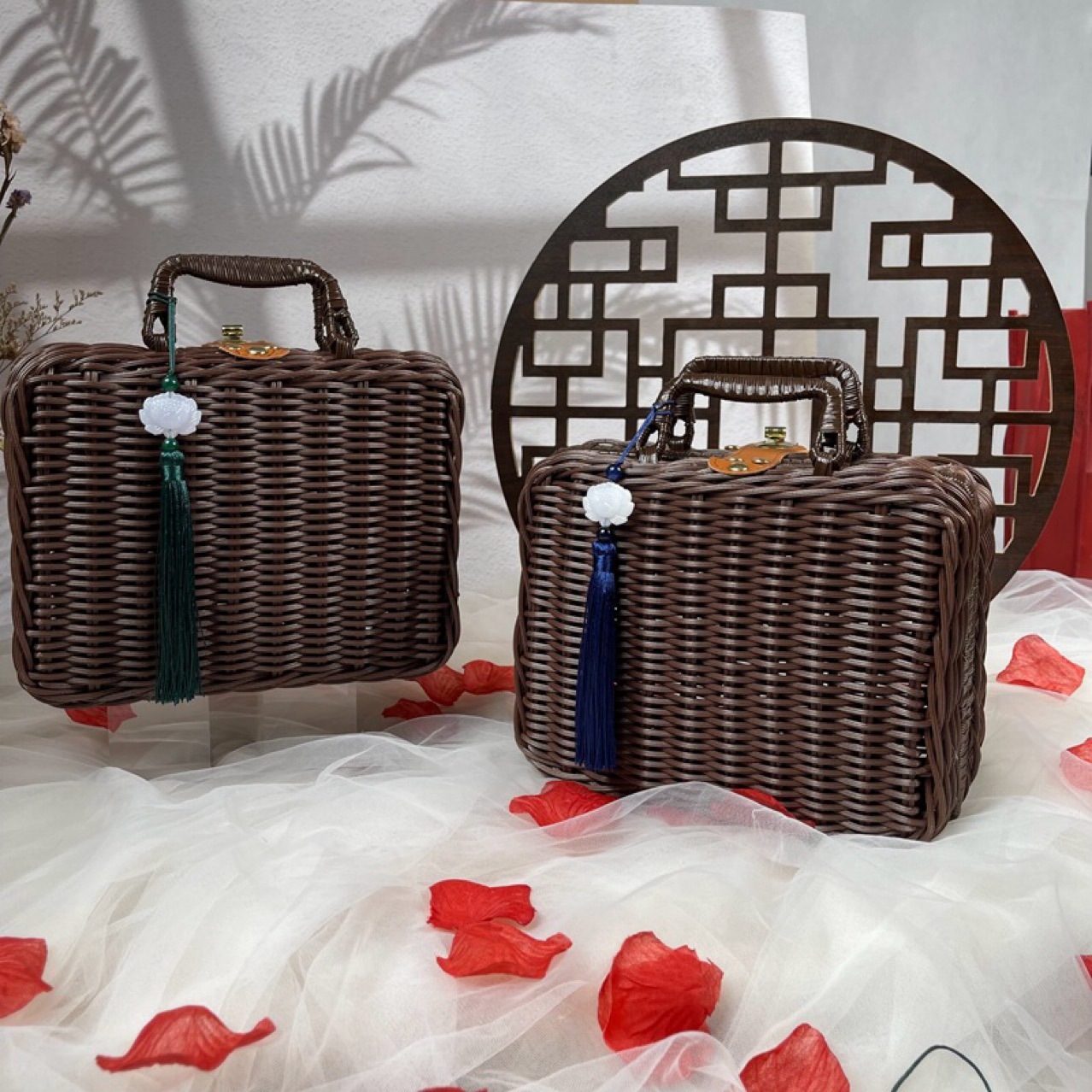 Dama DE HONOR caja de regalo de almacenamiento de mano estilo de moda ratán-como caja de almacenamiento de suministros de limpieza caja de almacenamiento maleta ramo