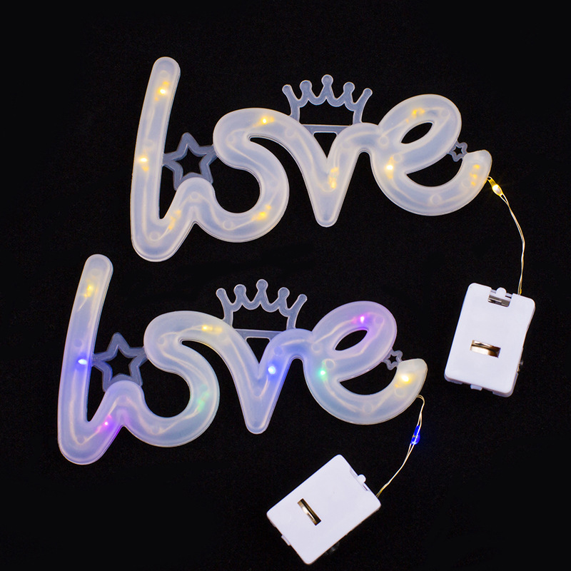 Pequeña caja blanca cadena de luz de cobre lámpara de pastel de cumpleaños día de San Valentín LOVE letra lámpara 520 ramo caja de regalo lámpara decorativa