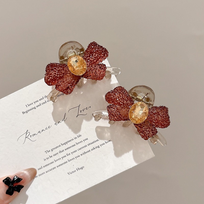 Clips de agarre de arco negro pequeño para mujeres frente retro clips de bangs 2025 nuevo clips de cabello princesa accesorios para el cabello