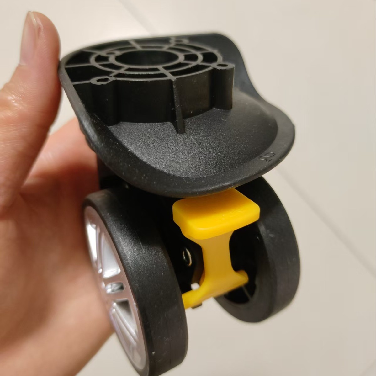Luggage wheel, trolley case accessories, hard shell case casters, password box, aluminum frame box repair parts, wheel manufacturer