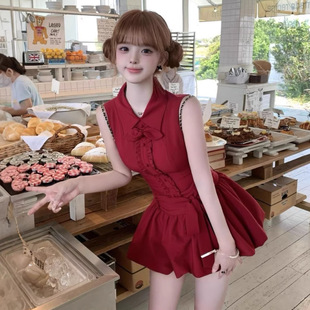 ����Ư�����|�tɫ�r�������B��ȹ�ļ�Ů�bС���������@�ݟo���ȹ