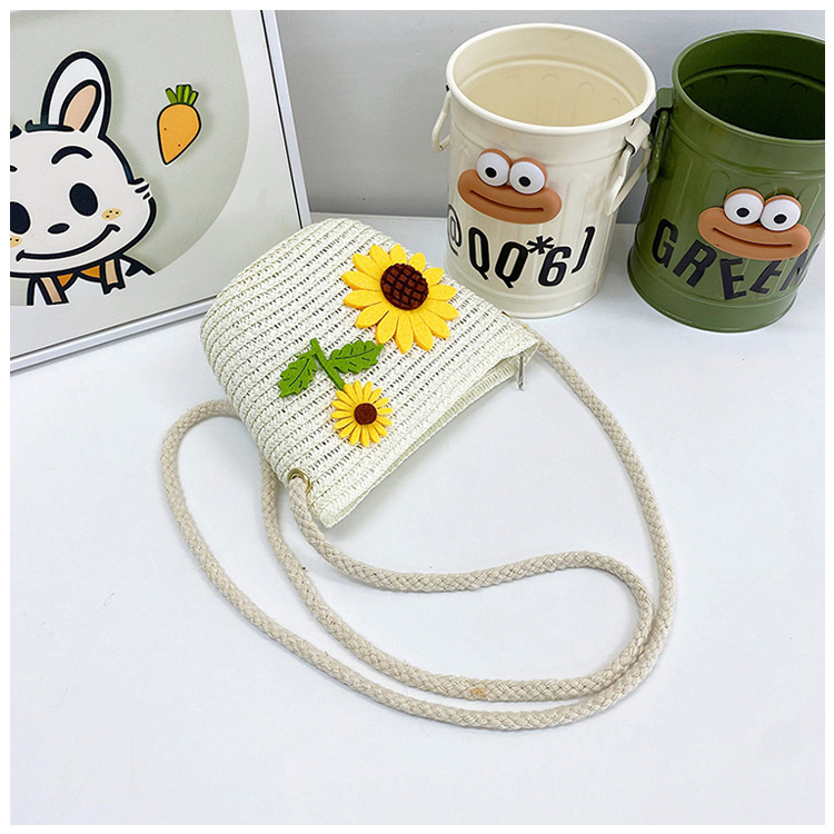 Japanese-style cute cartoon flower small bags, children's straw woven bags, mini crossbody bags, beach play zipper bags, single-shoulder bags undefined