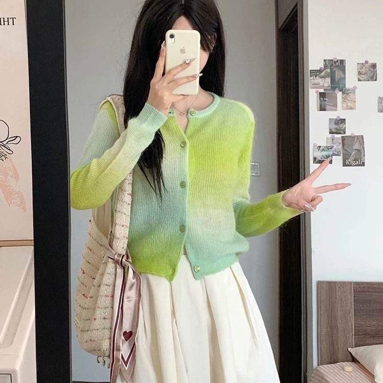 Spring Chic Chic Gradient Green Knitted Cardigan Women's Spring and Autumn Korean Niche Design Top Spring Chic Chic Gradient Green Knitted Cardigan Women's Spring and Autumn Korean Niche Design Top