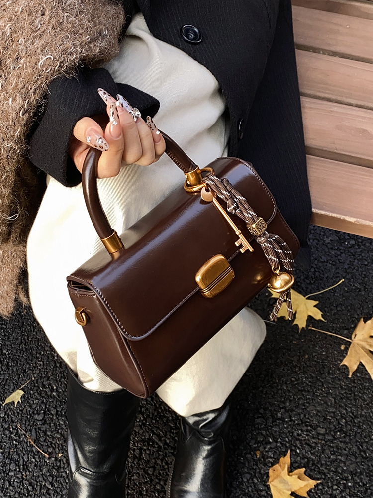 Coreana alta sensación retro bolsos de mujer 2024 nuevo otoño invierno versátil mochila de moda bolsos de mano de moda