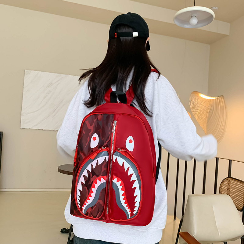 빨간색