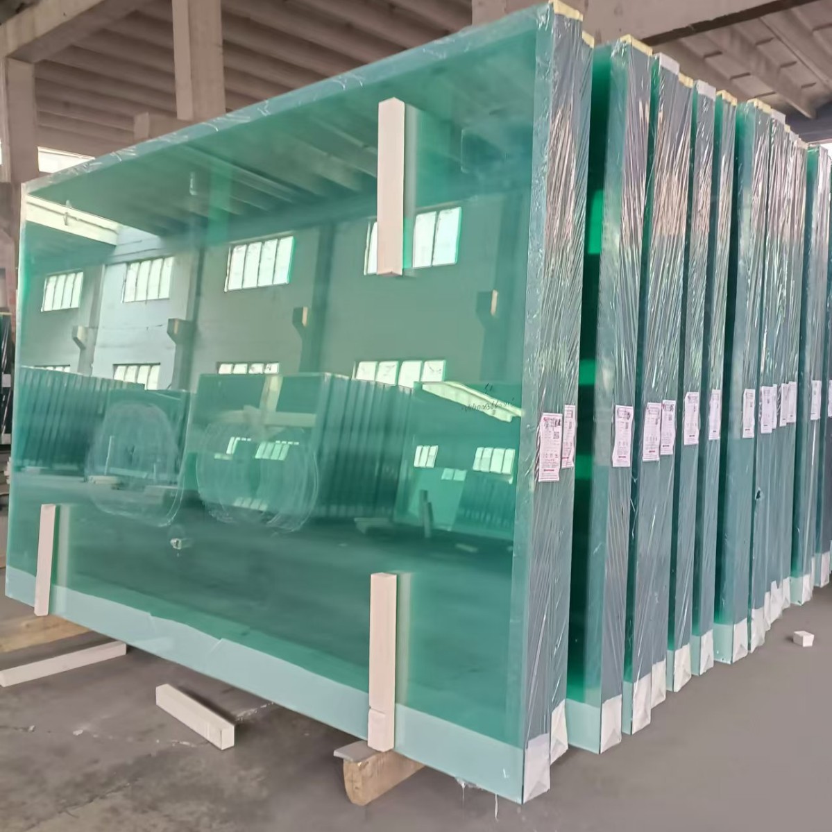 批发浮法白玻璃厚度1.6mm-19mm 用于门窗 钟表 相框 可改裁 磨边