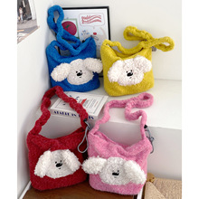 可爱毛绒小狗斜挎水桶包秋冬少女心甜美羊羔毛单肩包小众设计感女