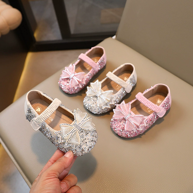 Детская обувь принцессы со стразами для маленьких и средних детей, новая осенняя модная школьная танцевальная обувь, 2023, кожаная обувь на мягкой подошве для девочек