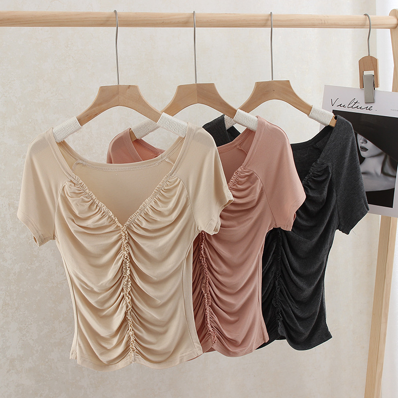 Sooner or later, short-sleeved T-shirt V-neck summer design sense niche high waist pleated hot girl Sexy Slim-fit short top for women