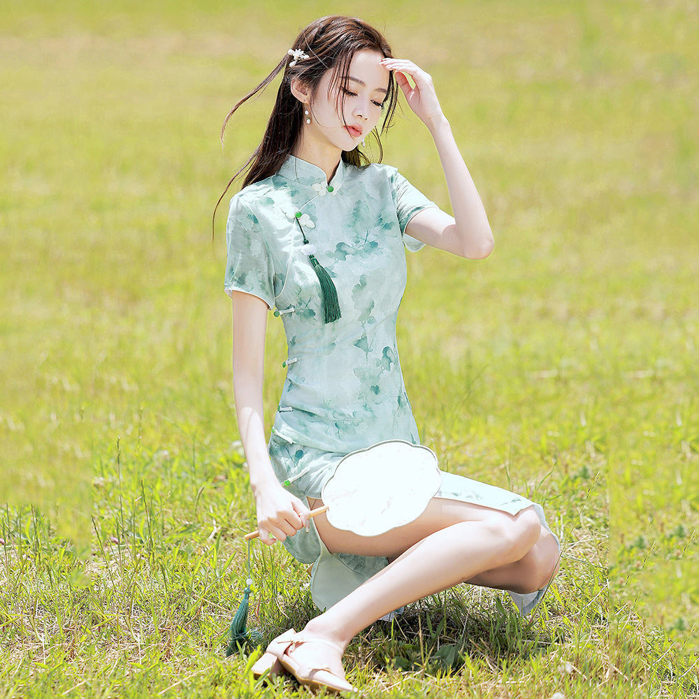 Green summer lightweight elegant elite fresh long cheongsam