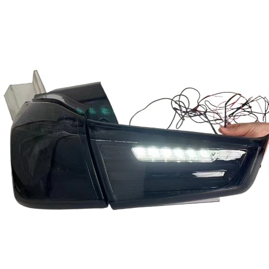 Adecuado para luces traseras Jinxuan 11-18 Mitsubishi Jinxuan luces traseras luces de freno luces de marcha atrás luces de conducción luces de giro