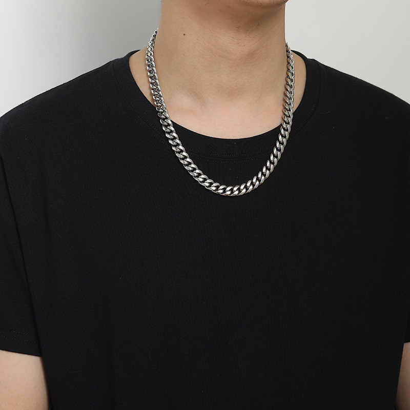 chain necklace, men's titanium steel high-end jewelry, women's flip button lock bone Cuban chain, coarse style_voghion.com