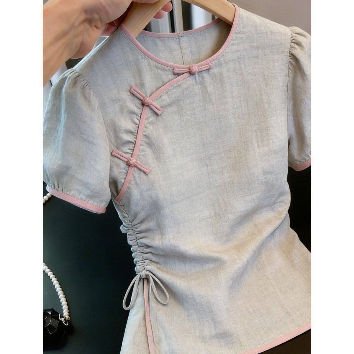 2026 Chinese-style color-blocked short shirt with pink trim, summer pleated drawstring slim-fit new Chinese-style top, gray and pink