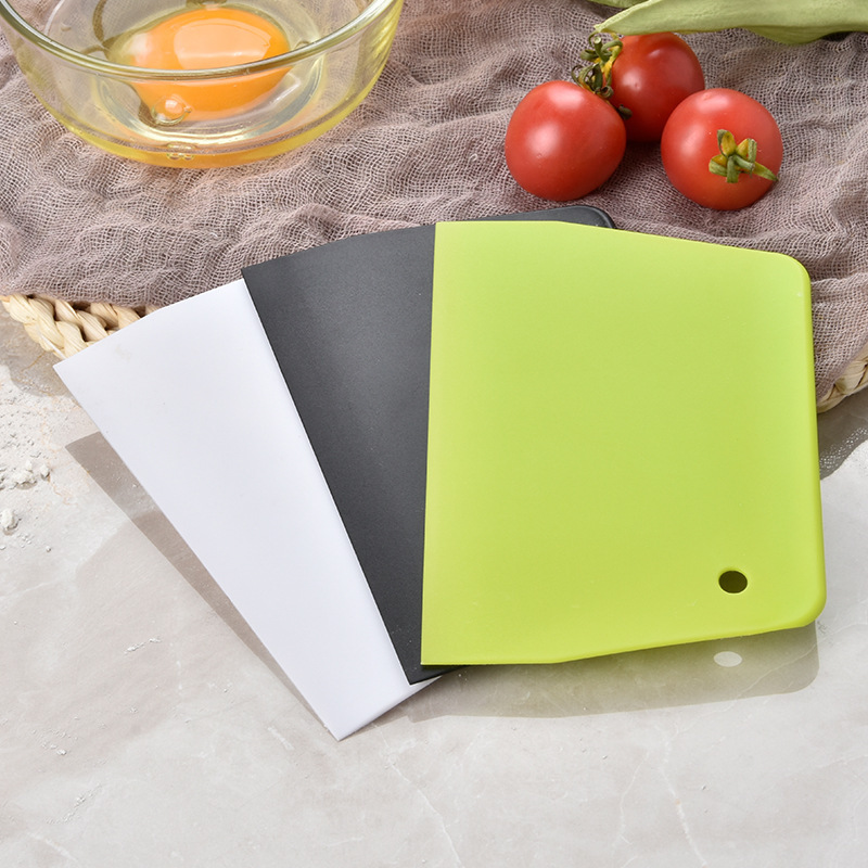 Wholesale Plastic Flour Scraper, Trapezoidal Cake Cream Dough Cutter, Rice Noodle Scraper Baking Tool