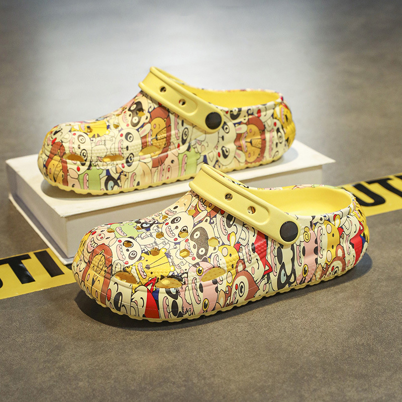Zapatillas para niños, dibujos animados de verano, ligero, pisando mierda, zapatos con agujeros para niños y niñas