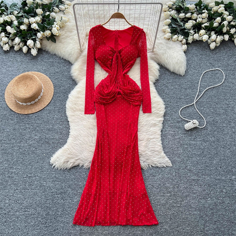 High-End Evening Dress for Ladies, Fashionable Heavy-Duty Square-Neck Twist Slimming Mesh Rhinestone Fishtail Dress