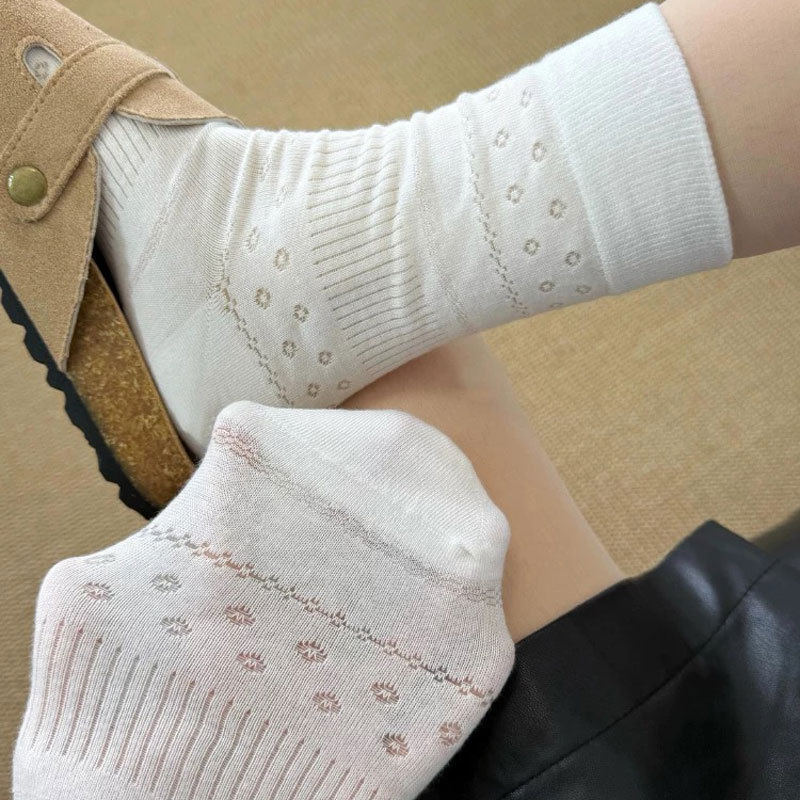 Women's Spring and Summer New Korean Style Soft Hollow Seamless White Socks Japanese Retro Versatile Solid Color Slouch Socks