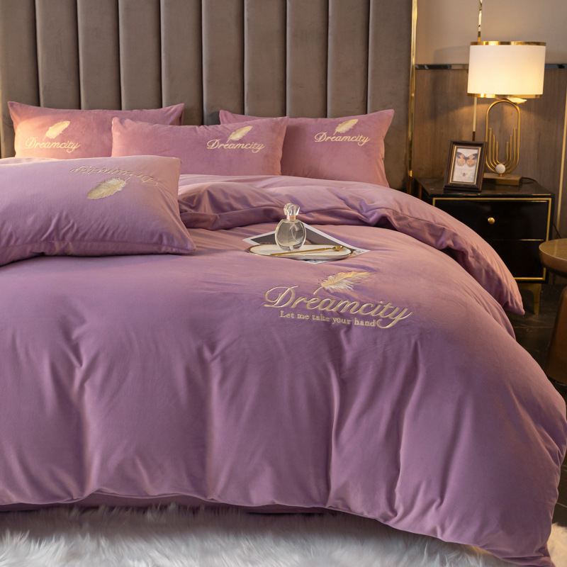 Sopa de edredón de leche, cubierta de edredón de una sola pieza, cubierta de edredón de cristal de tres piezas, cubierta de edredón de una sola pieza, ropa de cama de cuatro piezas