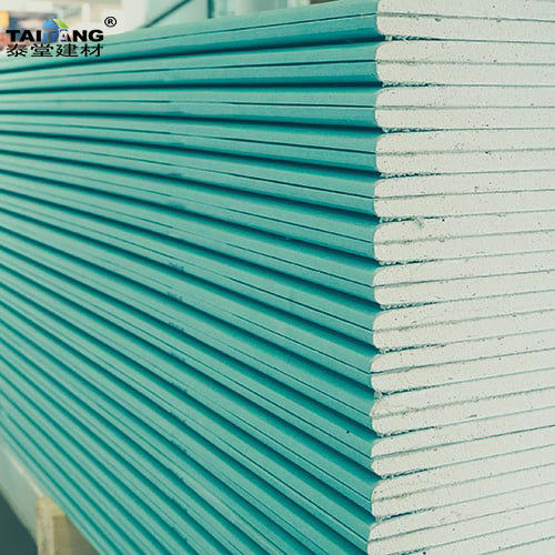 Los fabricantes suministran paneles de yeso de papel, tabiques de techo, paneles de yeso ignífugos, a prueba de humedad e impermeables al por mayor