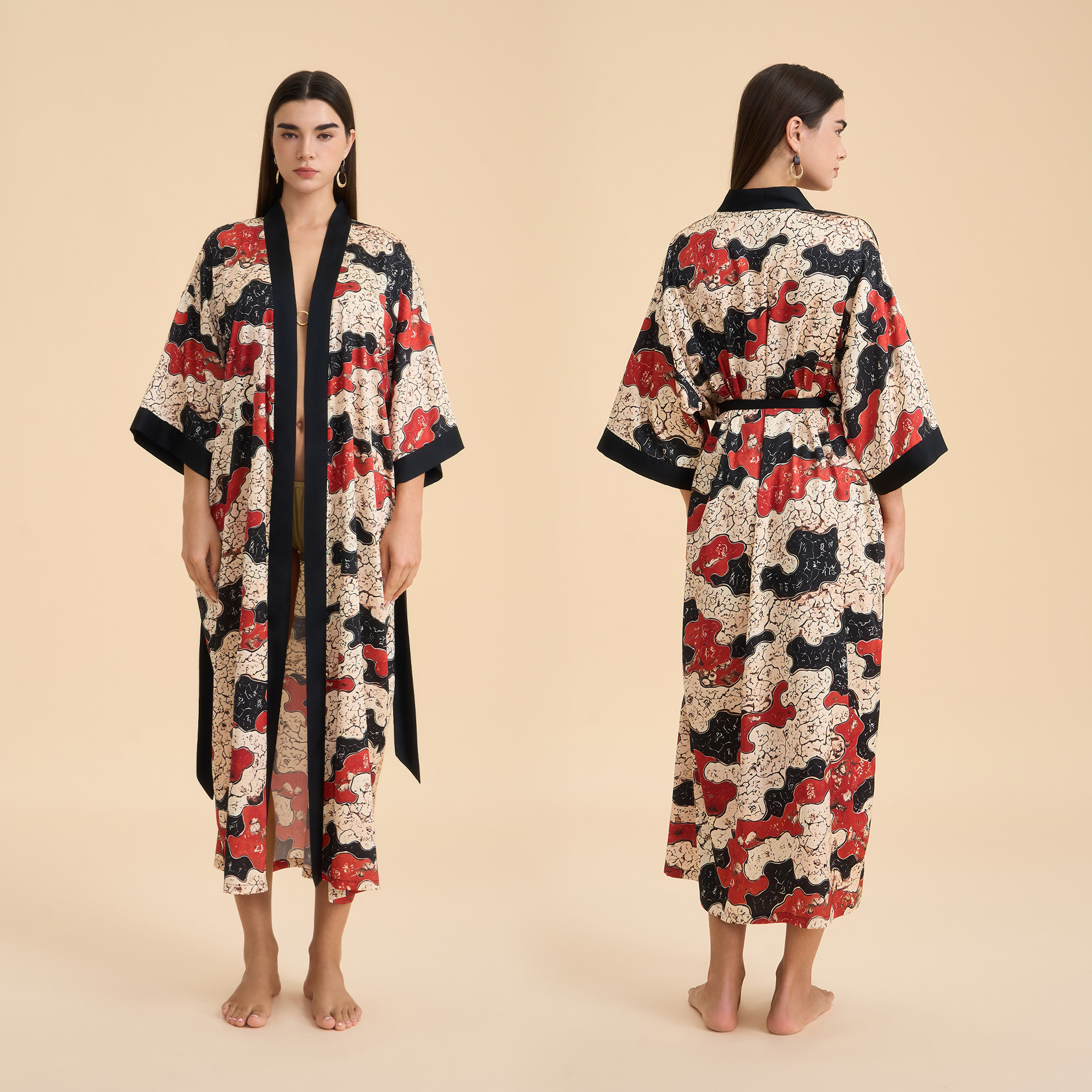 Europa y América pijamas damas primavera y otoño satén chiffon bata de baño impresión desordenada bata de dormir cómoda ropa larga para el hogar WP3976