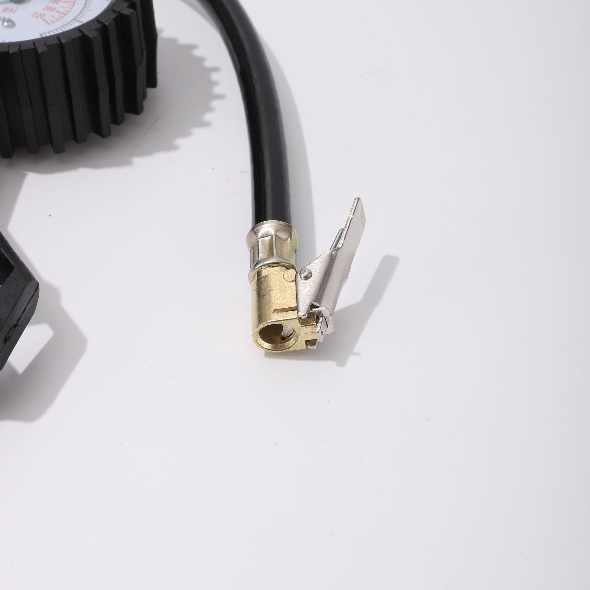 New high-precision tire pressure gauge, digital display pressure measuring instrument for car tires, oil-immersed tire pressure gauge, inflating gauge