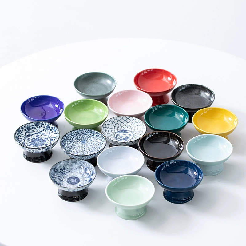 Керамическая тарелка с фруктами