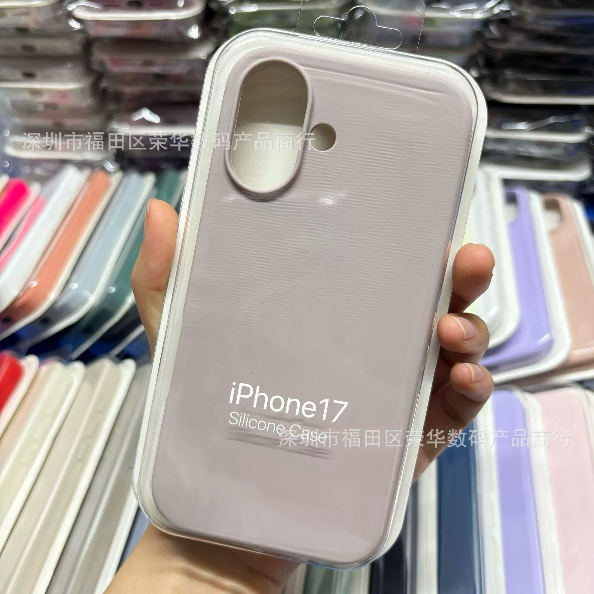 Чехол для телефона Apple iPhone17/iPhone17 Pro/iPhone17 Pro Max — жидкий силикон, кнопка камеры, защита от падений
