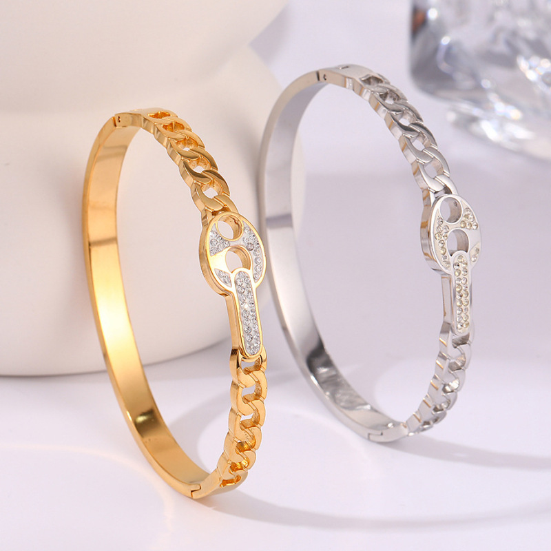 欧美热销titanium steel bracelet小众设计钥匙镶钻钛钢手镯批发|undefined