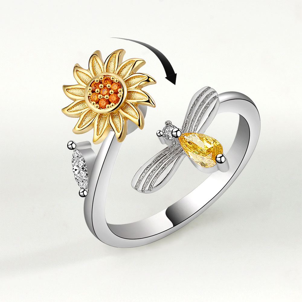 fashionable ring solar-powered