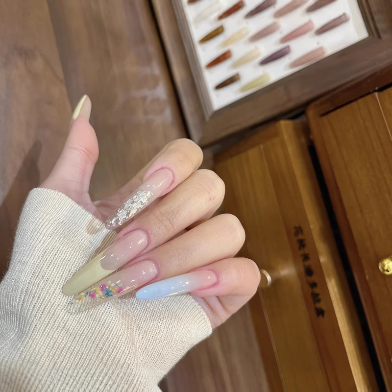 【Art Garden】New French-Style Small Floral Handmade Nails, High-End, Skin-Brightening, Pure Handmade Nail Stickers 【Art Garden】New French-Style Small Floral Handmade Nails, High-End, Skin-Brightening, Pure Handmade Nail Stickers