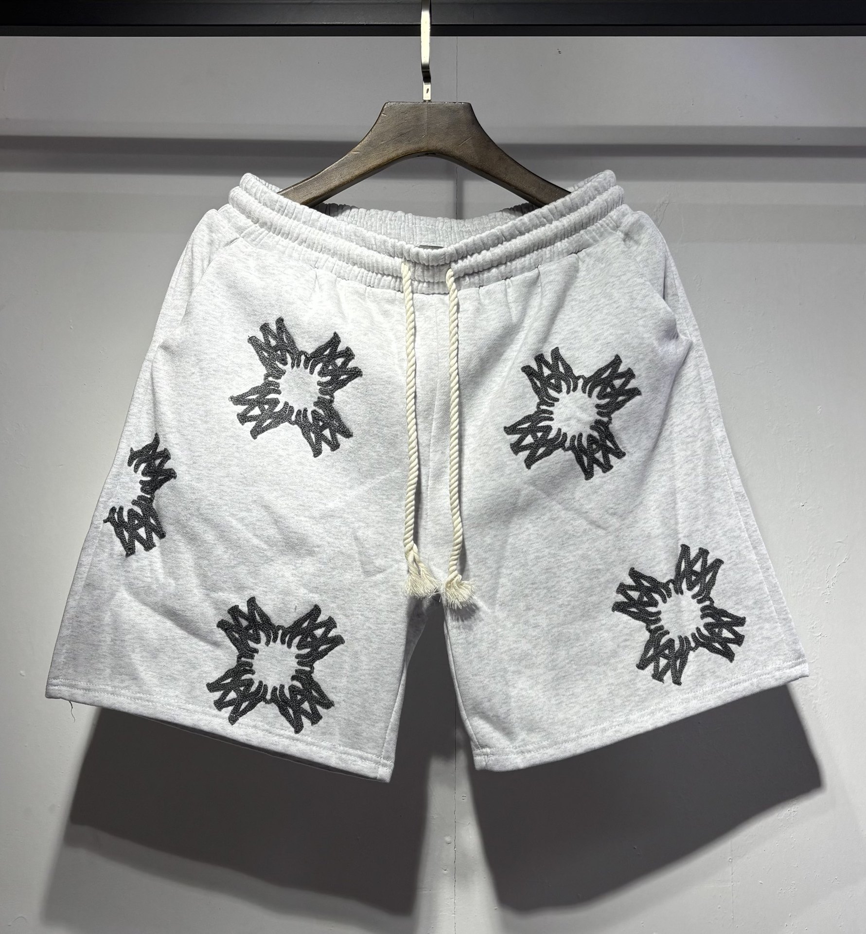 Syna Sweat Shorts Rhinestone Grey