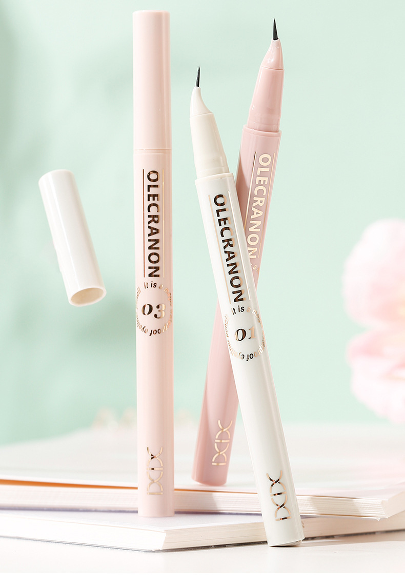 Makeup xixi Ink Control Focus, curved and pointed eyeliner pen, slender, waterproof, does not smudge eyelashes, down to the undereye eyeliner liquid pen undefined