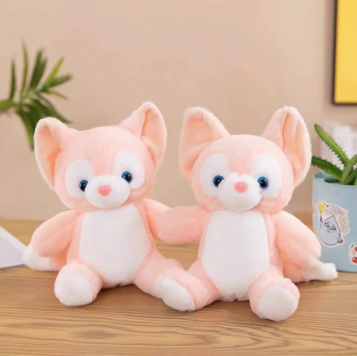 Peluche de 25 cm para máquina de agarre, muñeco suave ideal para regalos o eventos.