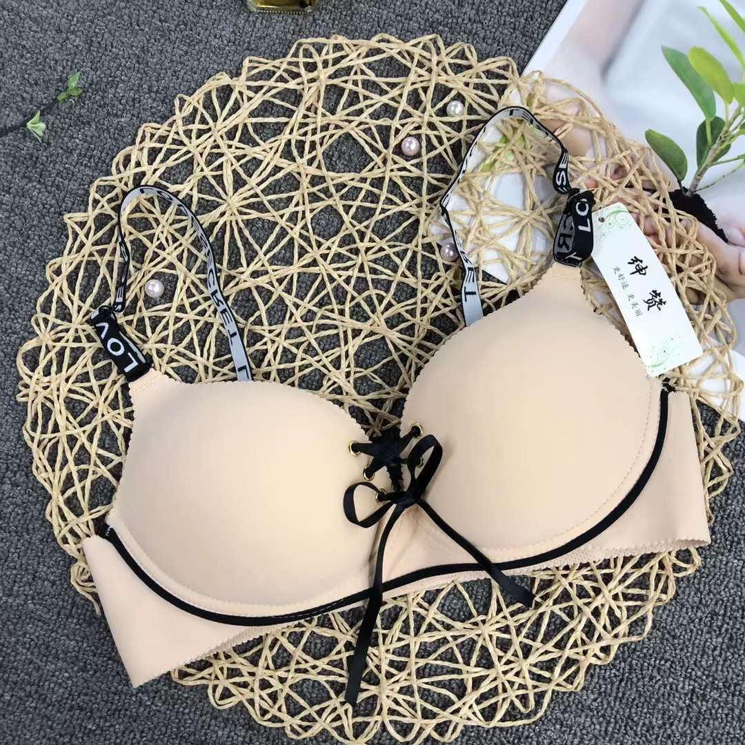 Filipinas Malasia ropa interior brillante sexy sujetador inalámbrico pecho contrayendo sujetador anti-flacidez al por mayor