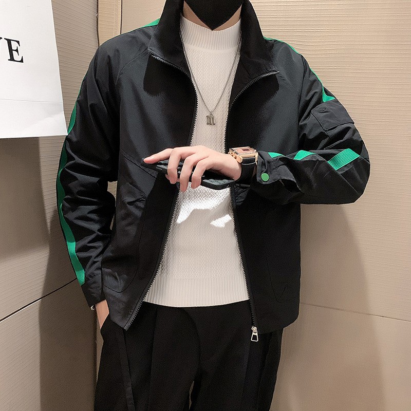검은색