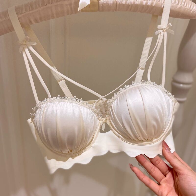 Pearlescent Satin Lingerie for Small Busts, Enhancing and Appearing Larger, Wireless Adjustable Lift, Sexy Lace, New High-End Pure Desire Style Pearlescent Satin Lingerie for Small Busts, Enhancing and Appearing Larger, Wireless Adjustable Lift, Sexy Lace, New High-End Pure Desire Style