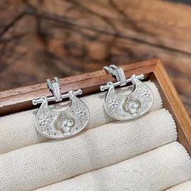 吊坠;项坠;项链