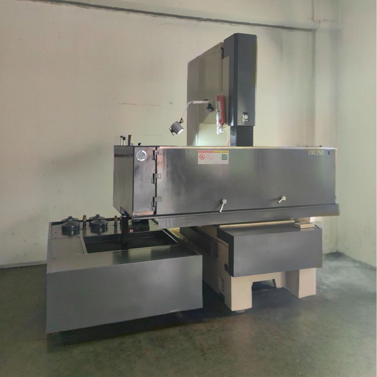 ��𻨻�����������ͬ��ZNC750ģ�߼ӹ�������𻨻�