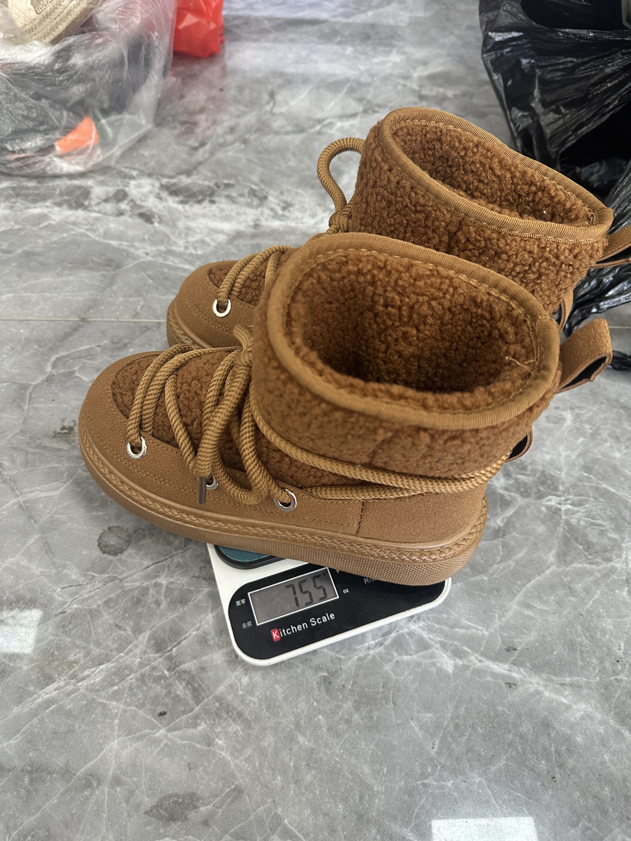 Leren wiggen en gevoerde warme korte laarzen_voghion.com