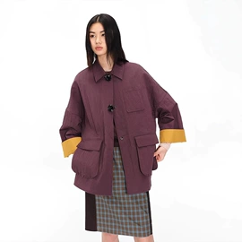 女式针织衫;女式衬衫;半身裙