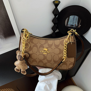 �߼���С����Ů��2025�¿�W�tҸ�°��͹�ӡ��б����ٴ�μ����