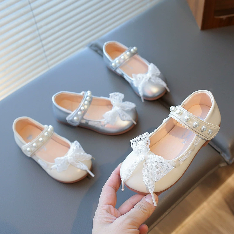Маленькие кожаные туфли для девочек принцессы весной 2025 года