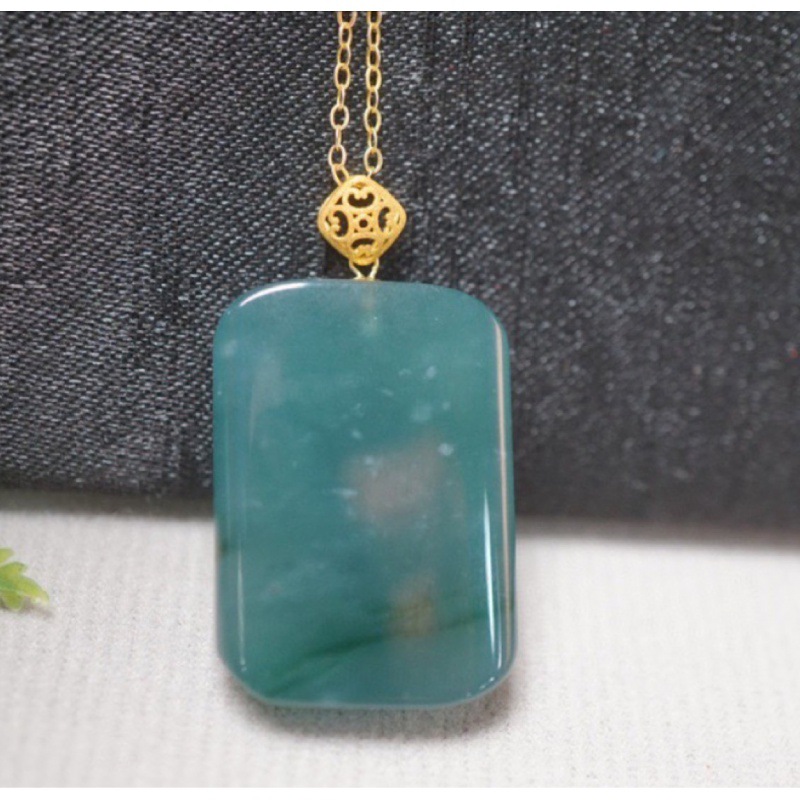 Emerald Set Uneventful Ice Blue Pendant Pendant jewelry Accessories Jewellery