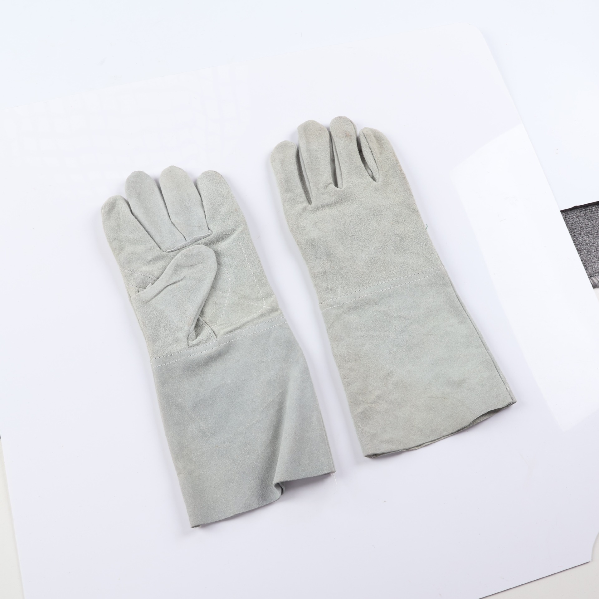 供应电焊手套 劳保 防护手套 长皮，短皮手套工厂直销，量大重优