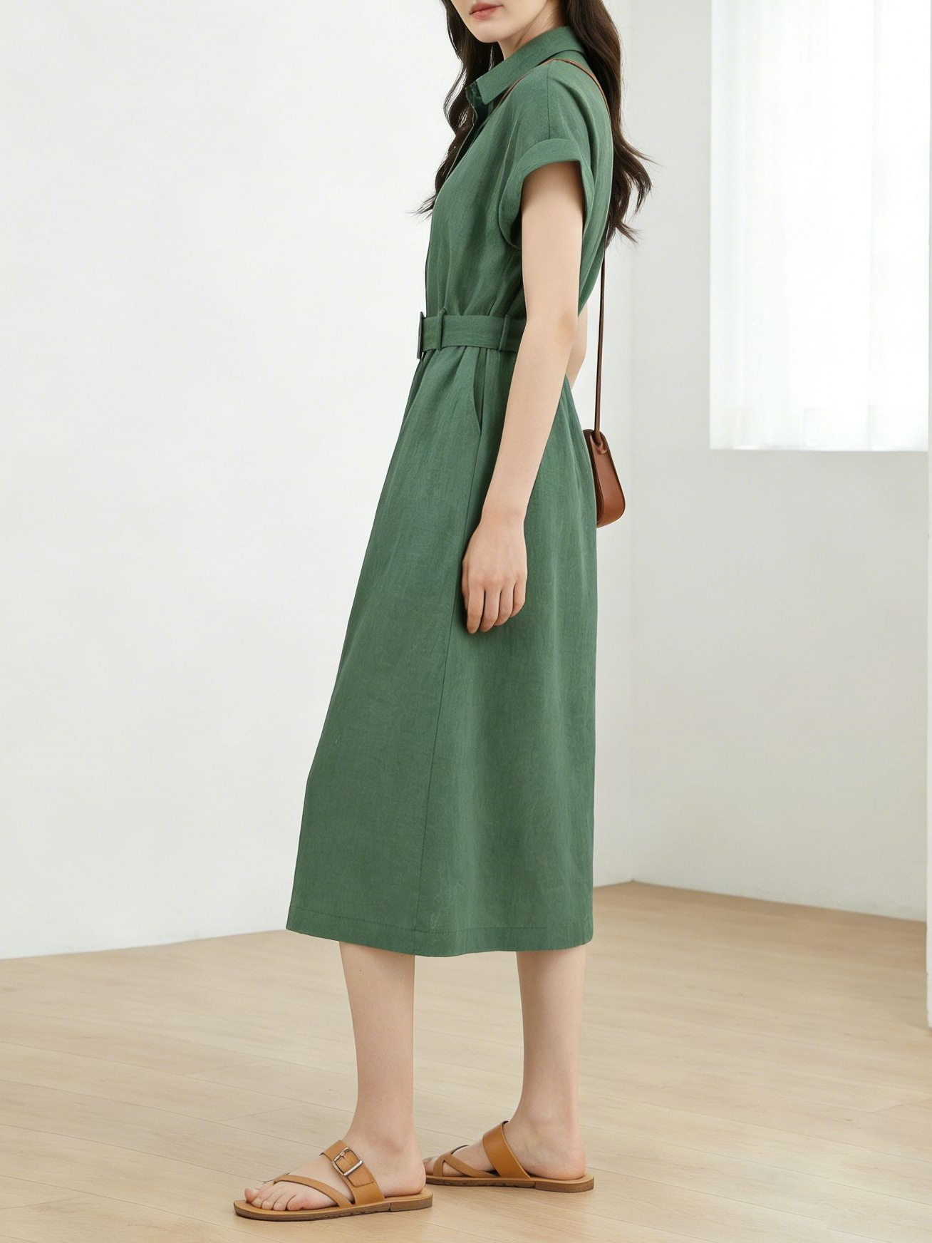 Đầm sơ mi nữ tay ngắn thắt eo chất liệu linen dáng dài — màu đen