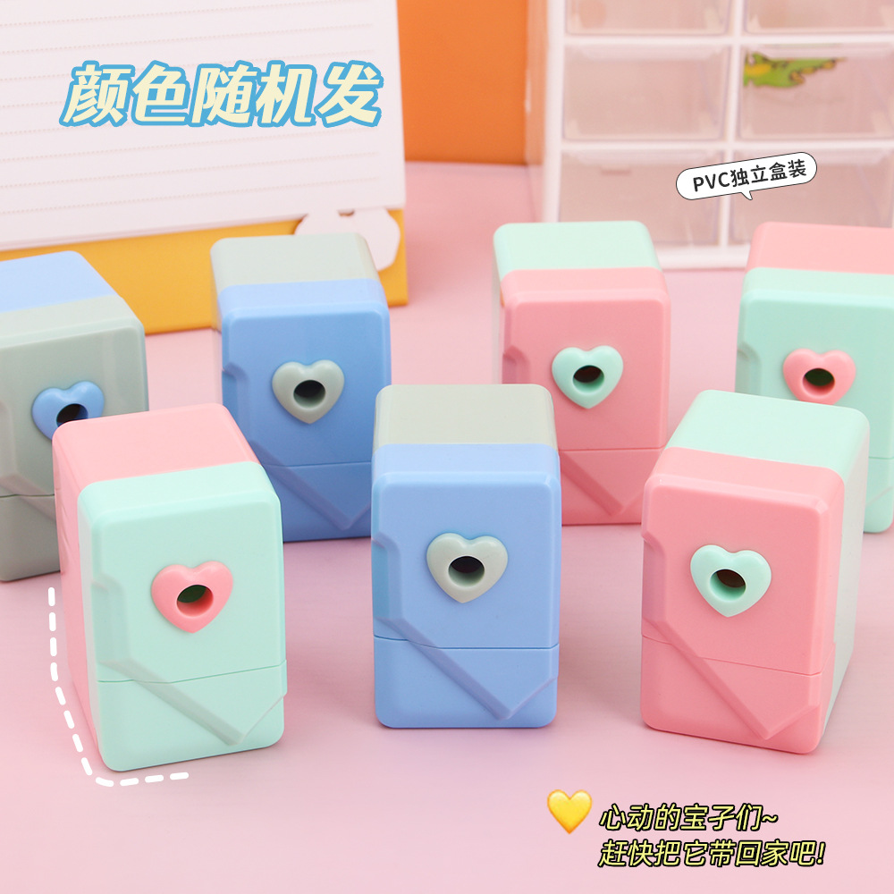 Caricatura amor automático en el lápiz manual lápiz afilador especial para estudiantes y niños afilador de lápiz papelería al por mayor