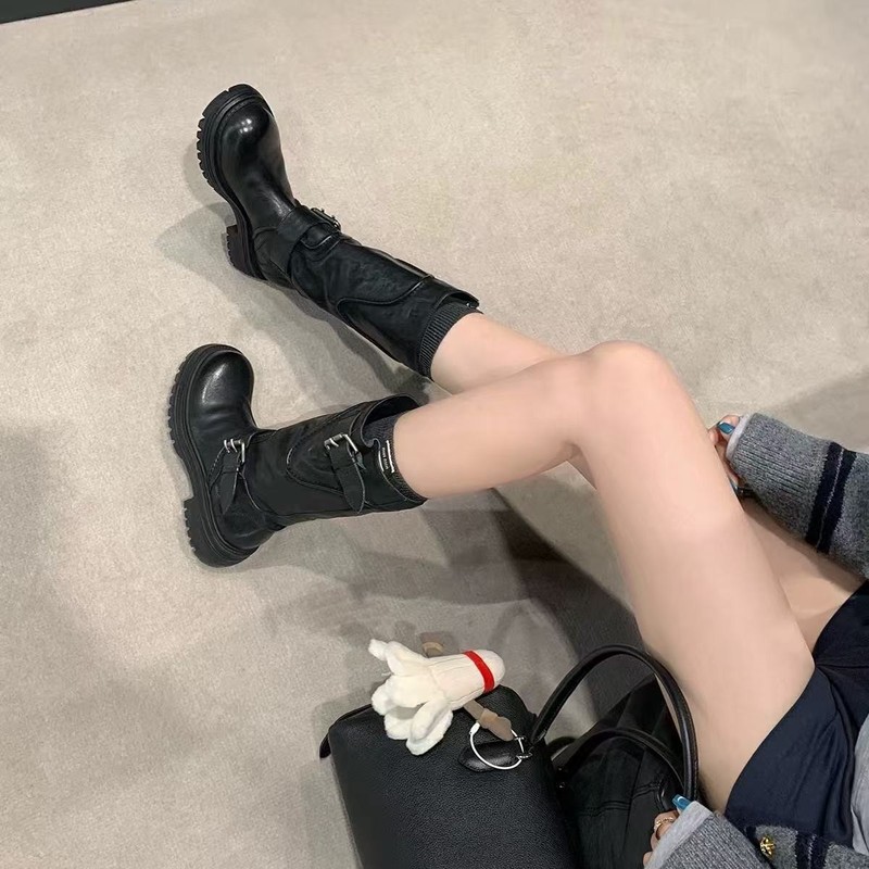 葡萄妈studiolee 英黎街头~ 水洗马皮酷飒圆头扣带厚底骑士靴女|undefined