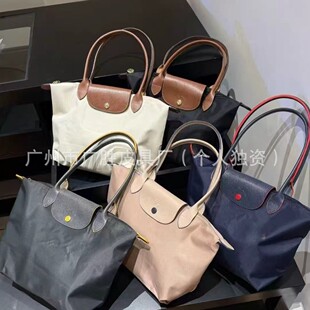 ������肰�70�����������Ӱ��μ����������ذ��������ۯBŮ��